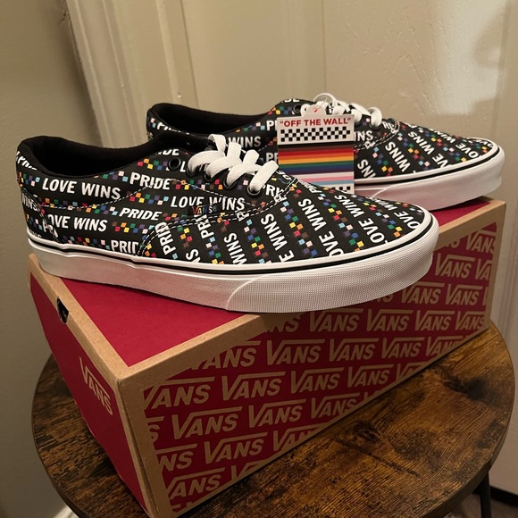 NWT IN BOX pride vans Dohoney men’s 8 - Picture 4 of 8